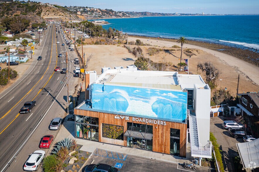 18820 Pacific Coast Hwy, Malibu, CA à louer - Photo de l’immeuble – Image 2 sur 11