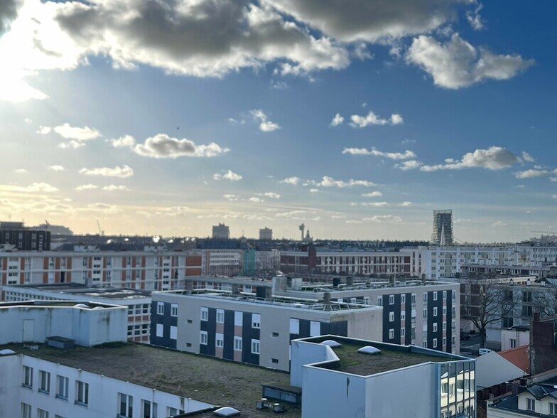 Local d'activités dans Le Havre à vendre - Photo de l’immeuble – Image 2 sur 4