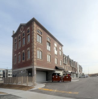 Plus de détails pour 3865 Major Mackenzie Dr W, Vaughan, ON - Logement à vendre