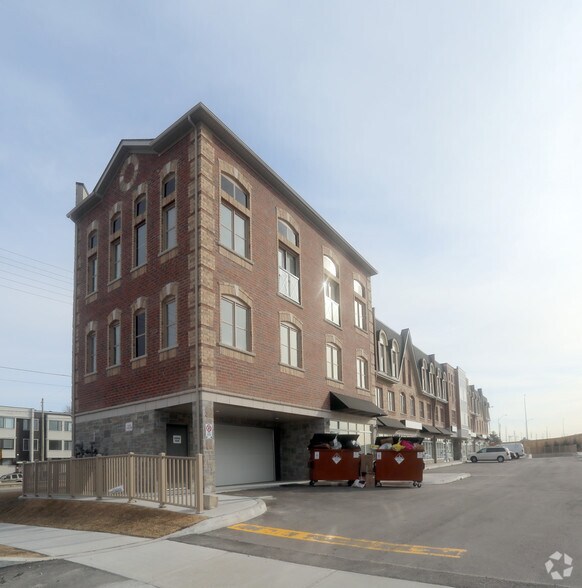 3865 Major Mackenzie Dr W, Vaughan, ON à vendre - Photo principale – Image 1 sur 4