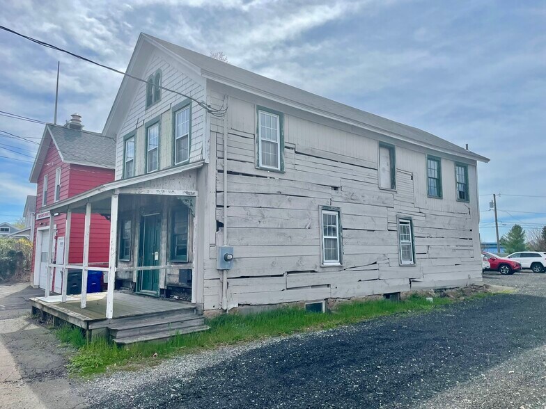 303 Main St, Branford, CT à louer - Photo principale – Image 1 sur 4