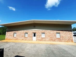 17806 Us Highway 98, Foley, AL à louer Photo de l’immeuble– Image 1 sur 7