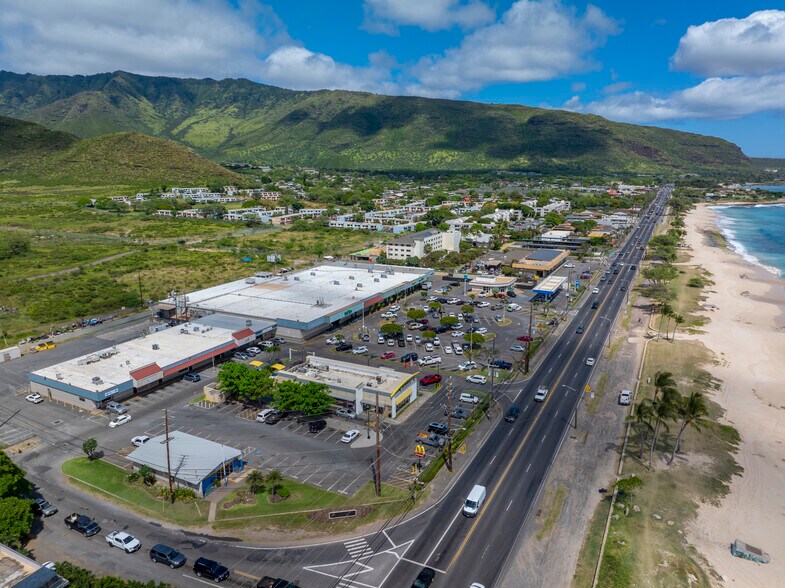 87-2070 Farrington Hwy, Waianae, HI à louer - Photo de l’immeuble – Image 3 sur 8