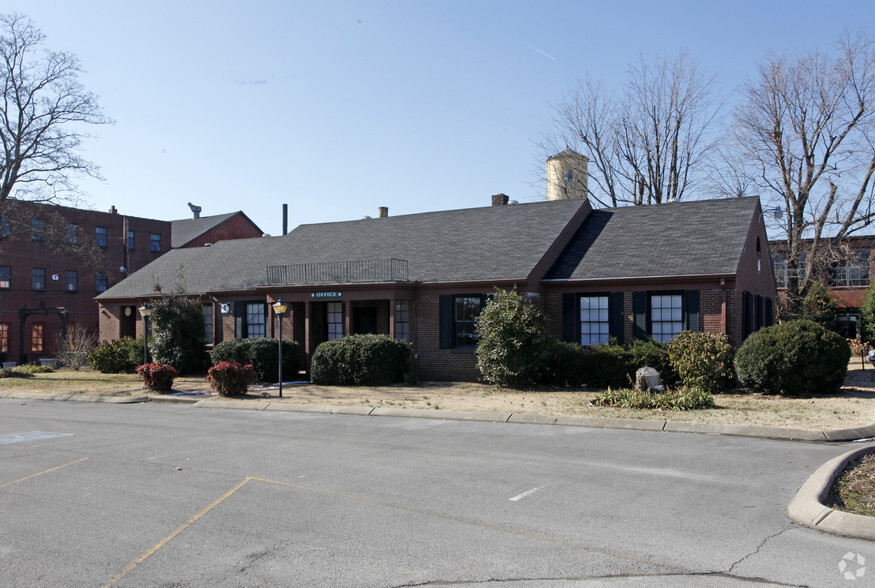 300 N Maple St, Lebanon, TN à vendre - Photo de l’immeuble – Image 2 sur 4