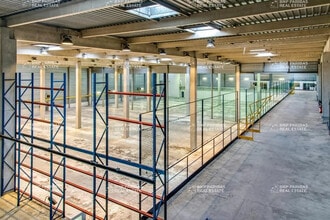 Local d’activités dans Bondoufle à louer Photo de l’immeuble– Image 2 sur 9