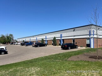 Plus de détails pour 7385-7399 Bush Lake Rd, Edina, MN - Local d’activités à vendre