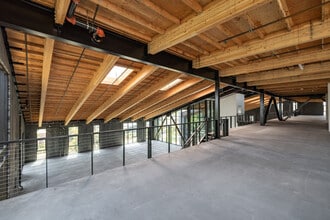 3333 Casitas Ave, Los Angeles, CA à louer Photo intérieure– Image 1 sur 2