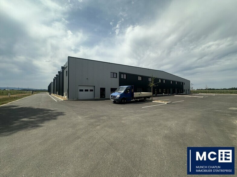 Local d'activités dans Fegersheim à vendre - Photo de l’immeuble – Image 1 sur 8