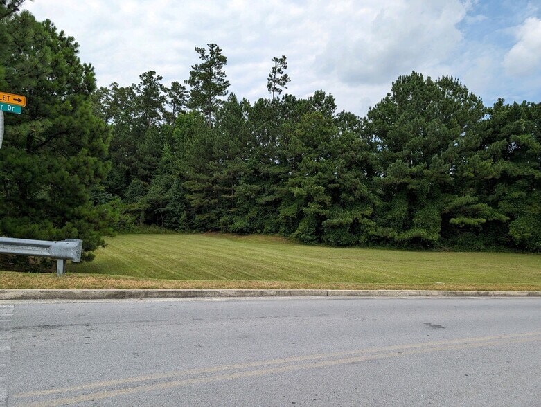 N Cobb Pky, Kennesaw, GA à vendre - Photo de l’immeuble – Image 1 sur 1