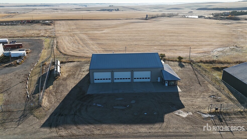 229 Elevator rd, Trochu, AB à vendre - Photo principale – Image 1 sur 13