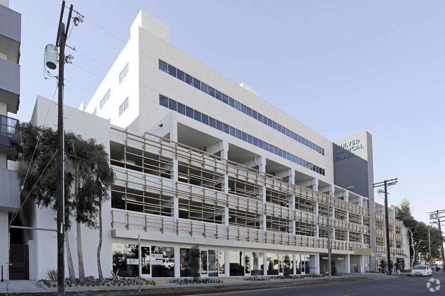 3831 Hughes Ave, Culver City, CA à louer - Photo de l’immeuble – Image 1 sur 6