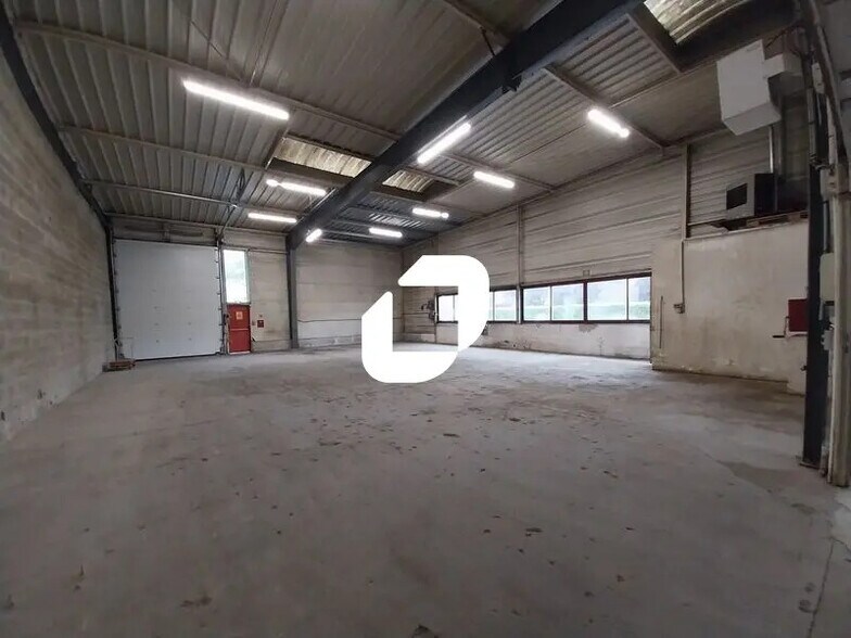 Bureau dans Magny-les-Hameaux à louer - Photo intérieure – Image 1 sur 22