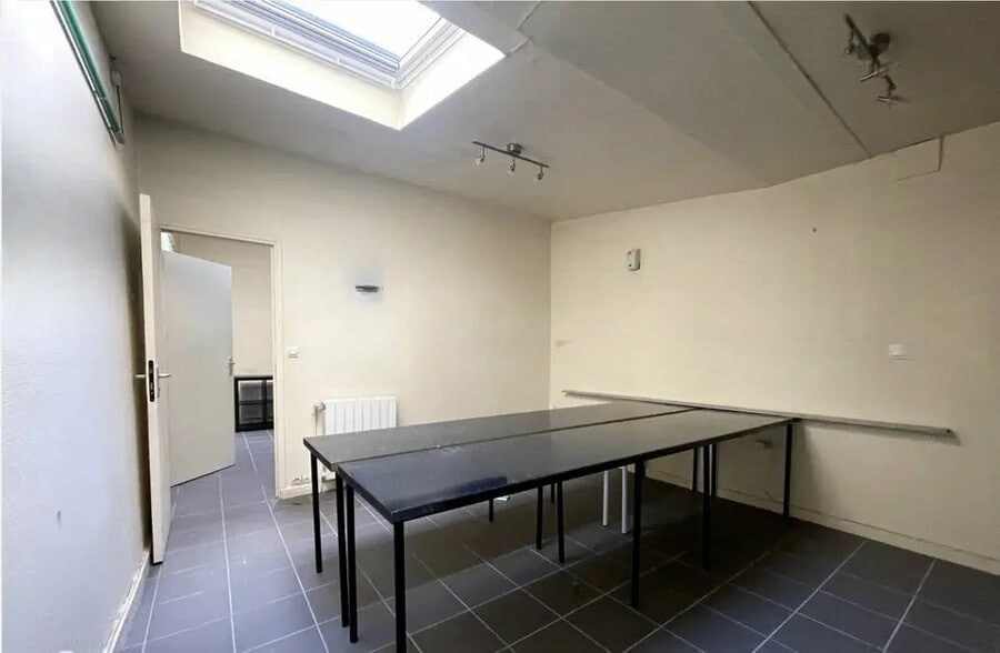 Local commercial dans Reims à louer - Photo de l’immeuble – Image 2 sur 5