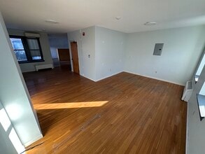 875 Main St, Cambridge, MA à louer Photo intérieure– Image 2 sur 10