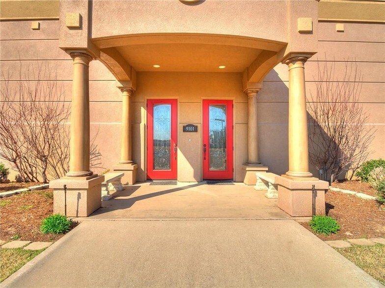 9101 S Robinson Ave, Oklahoma City, OK à vendre - Photo de l’immeuble – Image 3 sur 25