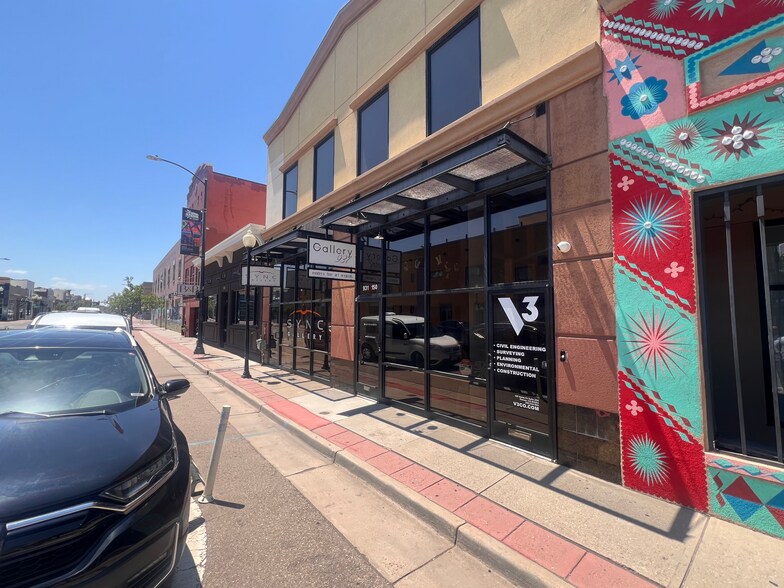 931 Santa Fe Dr, Denver, CO à louer - Photo de l’immeuble – Image 2 sur 9