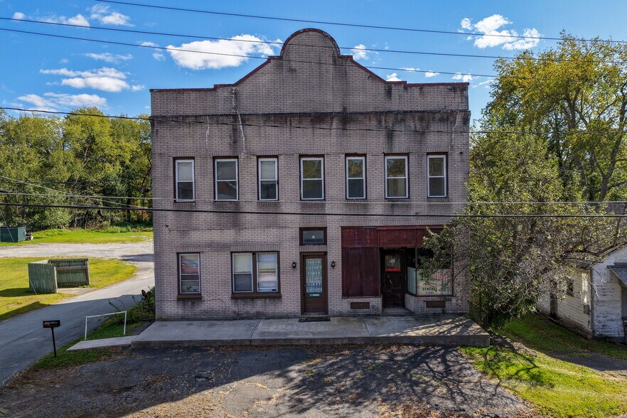 9 Mongaup Rd, Hurleyville, NY à vendre - Photo de l’immeuble – Image 3 sur 35