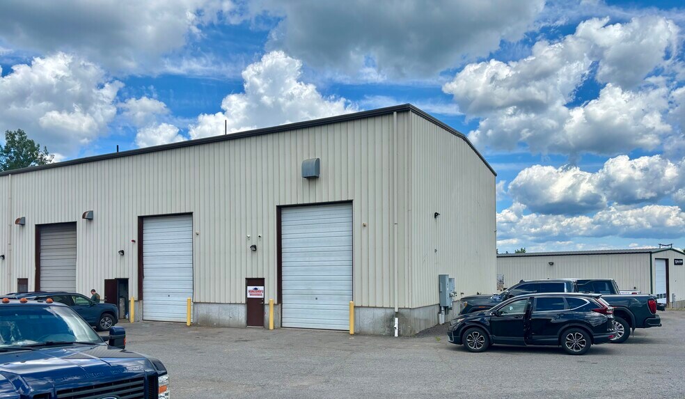 100 Industrial Dr, Halifax, MA à louer - Photo de l’immeuble – Image 2 sur 4