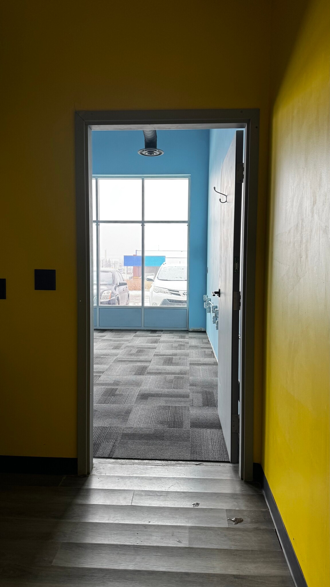 5103-5177 55 Ave NW, Edmonton, AB à louer Photo intérieure– Image 1 sur 5