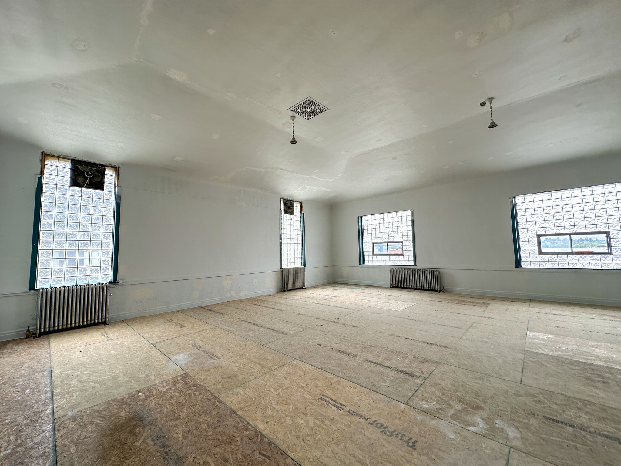 15 E Iowa Ave, Denver, CO à louer Photo intérieure– Image 1 sur 6