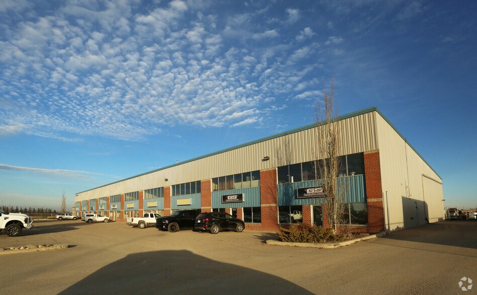 106 Clearskye Way, Red Deer County, AB à louer - Photo de l’immeuble – Image 2 sur 13