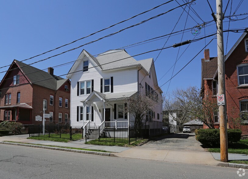 107 Oak St, Hartford, CT à vendre - Photo de l’immeuble – Image 3 sur 3