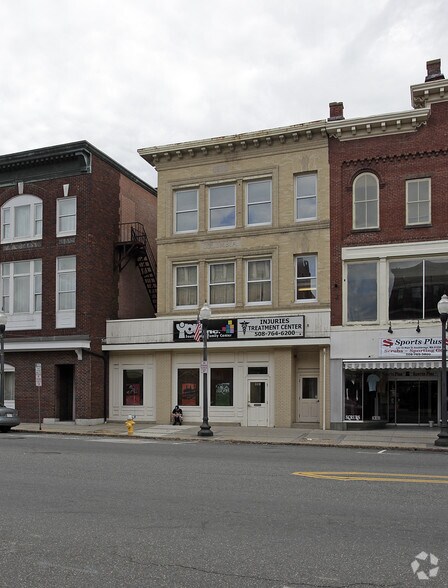 328 Main St, Southbridge, MA à louer - Photo principale – Image 1 sur 3