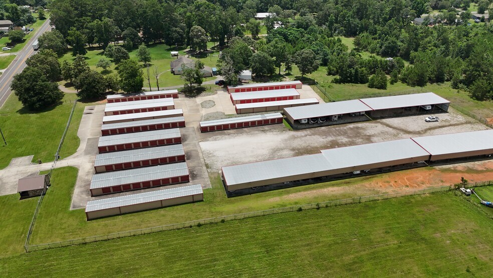 1660 TX-150, Coldspring, TX à vendre - Photo de l’immeuble – Image 2 sur 19