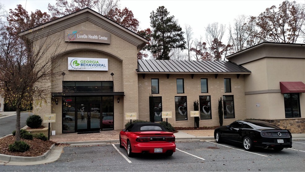 6375-6385 McGinnis Ferry Rd, Johns Creek, GA à vendre - Photo de l’immeuble – Image 3 sur 25