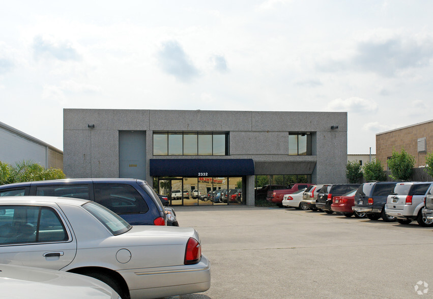 2332 Arnoult Rd, Metairie, LA à louer - Photo principale – Image 1 sur 2