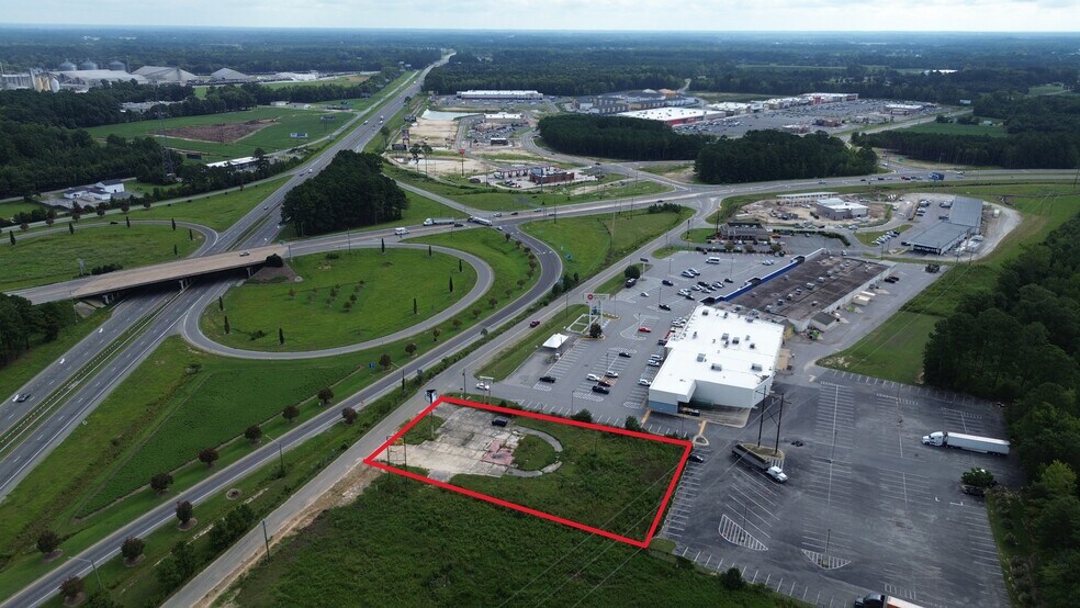 177 Jr Rd, Selma, NC à vendre - Photo de l’immeuble – Image 2 sur 9