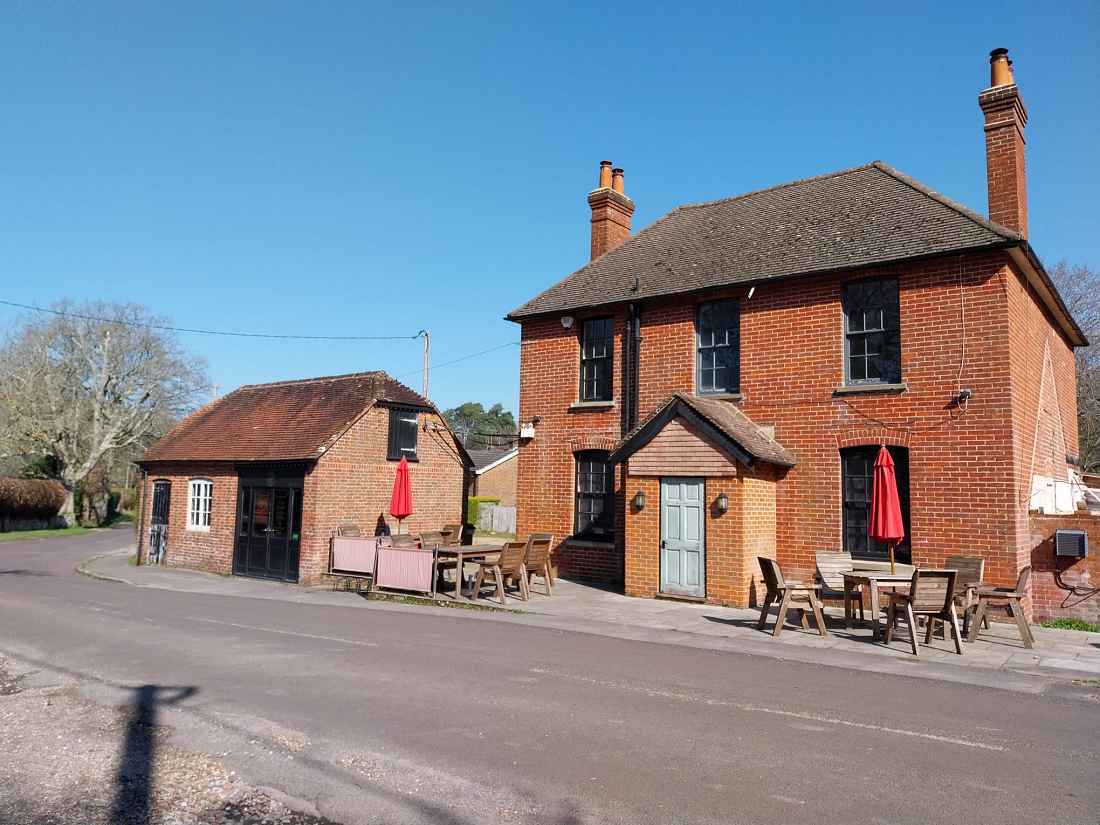 Severals Rd, Midhurst à louer Photo principale– Image 1 sur 8