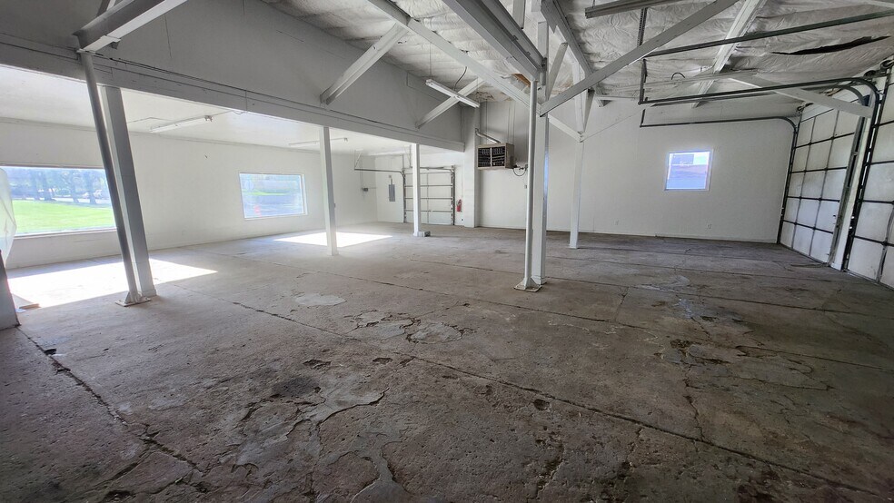 1380 Curtis Ave, Idaho Falls, ID à louer - Photo de l’immeuble – Image 3 sur 11