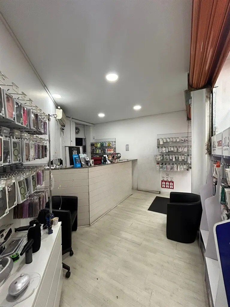 Local commercial dans Paris à louer Photo intérieure– Image 1 sur 4