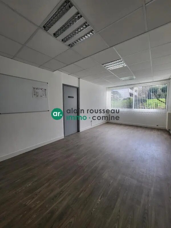 Plus de détails pour Bureau à louer