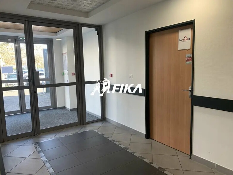 Bureau dans Colomiers à louer - Hall d’entrée – Image 3 sur 6