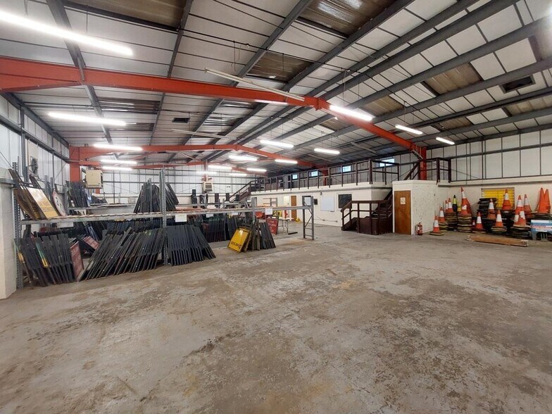 Hardwick Ln, Sutton In Ashfield à louer - Photo de l’immeuble – Image 3 sur 8