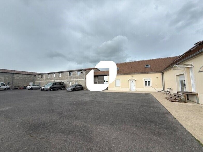 Route Départementale N°28, Ableiges à vendre - Photo de l’immeuble – Image 2 sur 9