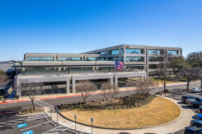 Plus de détails pour 901 S Central Expy, Richardson, TX - Bureau à louer
