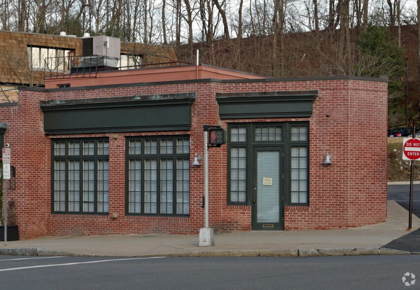 1-5 Riversville Rd, Greenwich, CT à louer - Photo principale – Image 1 sur 10
