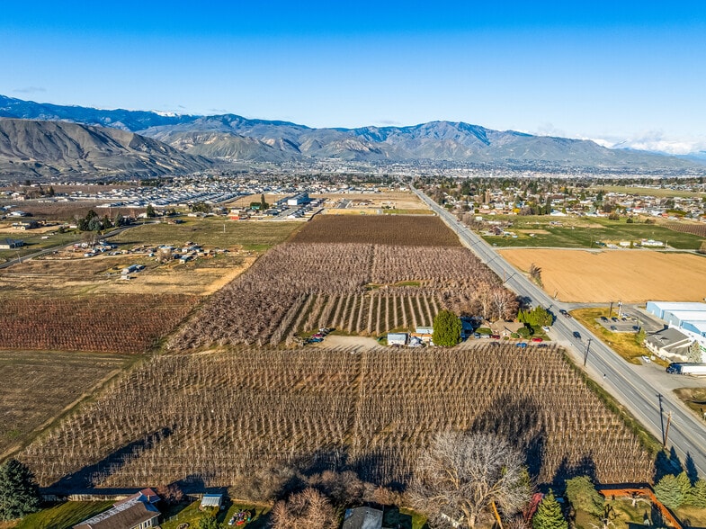 2820 Grant Rd, East Wenatchee, WA à vendre - Aérien – Image 2 sur 7