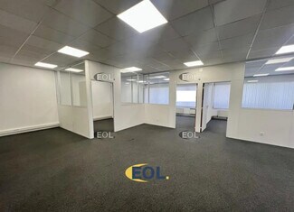Plus de détails pour 66 Rue Des Vanesses, Villepinte - Bureau à louer