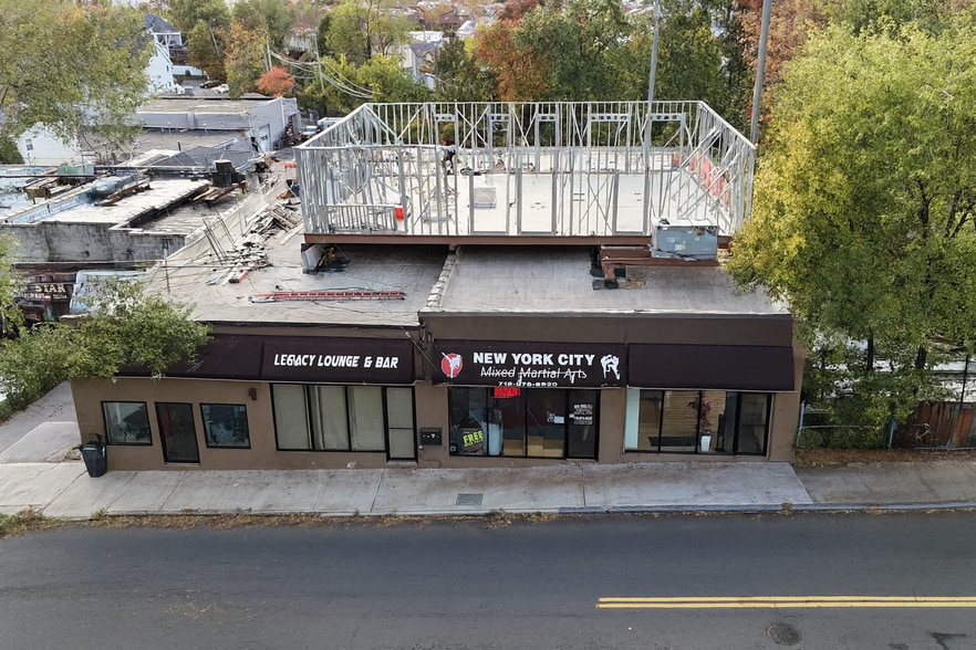 2100 Clove Rd, Staten Island, NY à louer - Photo principale – Image 1 sur 23