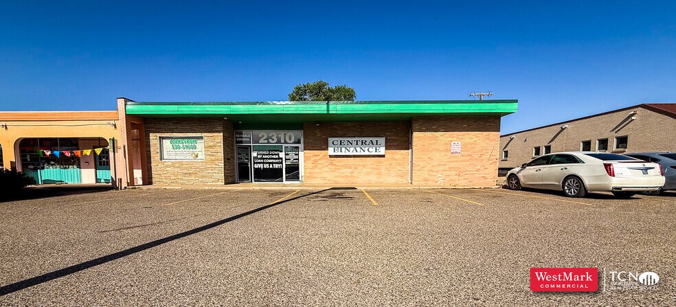 2310 Ave. Q, Lubbock, TX à louer - Photo de l’immeuble – Image 1 sur 5