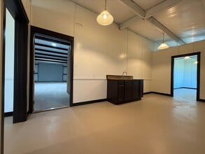 6549 Interstate 35, Valley View, TX à louer Photo intérieure– Image 2 sur 4