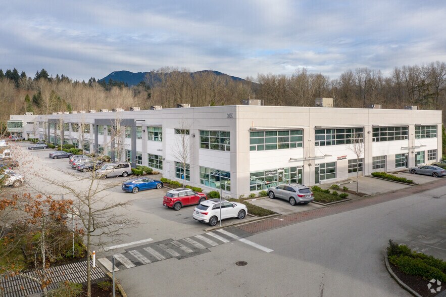 2455 Dollarton Hwy, North Vancouver District, BC à louer - Photo de l’immeuble – Image 1 sur 13