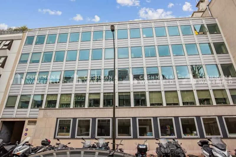 Bureau dans Levallois-Perret à louer - Photo de l’immeuble – Image 3 sur 8