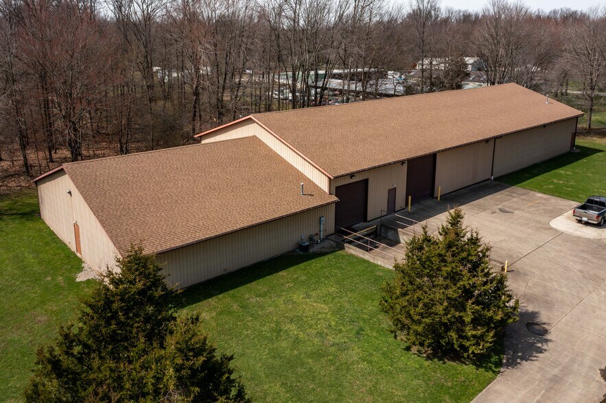 1050 Sunnyside Rd, Vermilion, OH à vendre - Photo principale – Image 1 sur 9