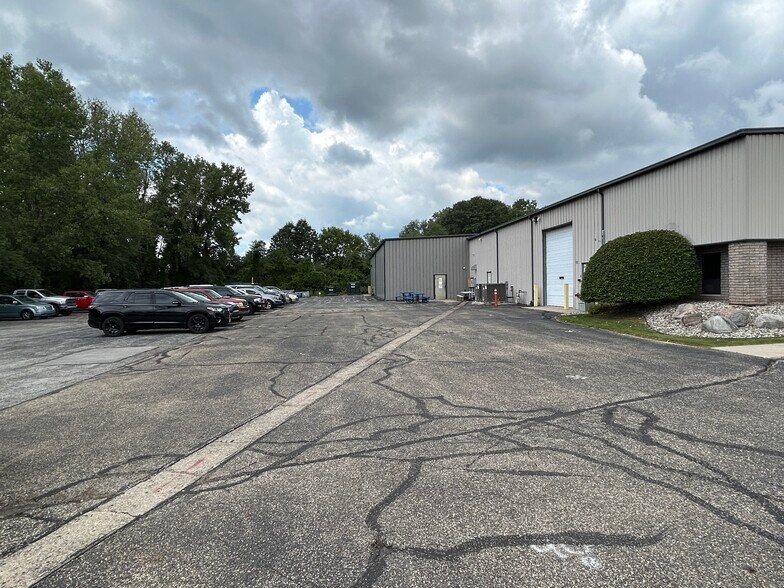 2921 Lavanture Pl, Elkhart, IN à louer - Photo de l’immeuble – Image 2 sur 5