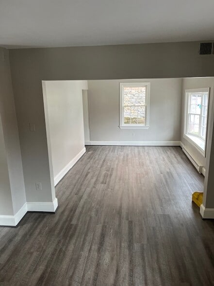 406 Mill St, Occoquan, VA à louer - Photo intérieure – Image 3 sur 14